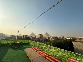 Tota pyramids inn